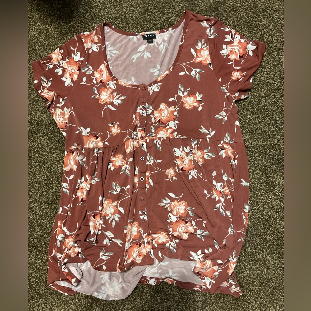 TORRID FLORAL TUNIC WITH BUTTONS